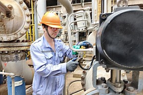 福佳人丨陈延家：用心守护生产的“眼睛”